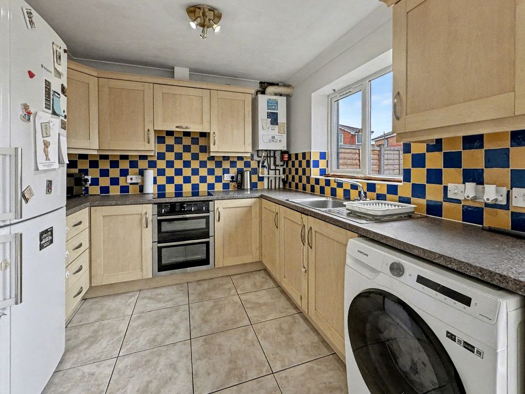 Property photo 3 of 23