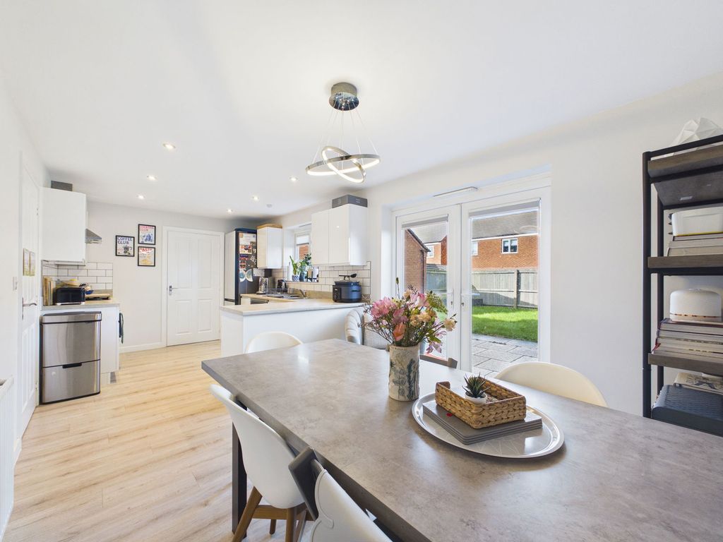 Property photo 2 of 25