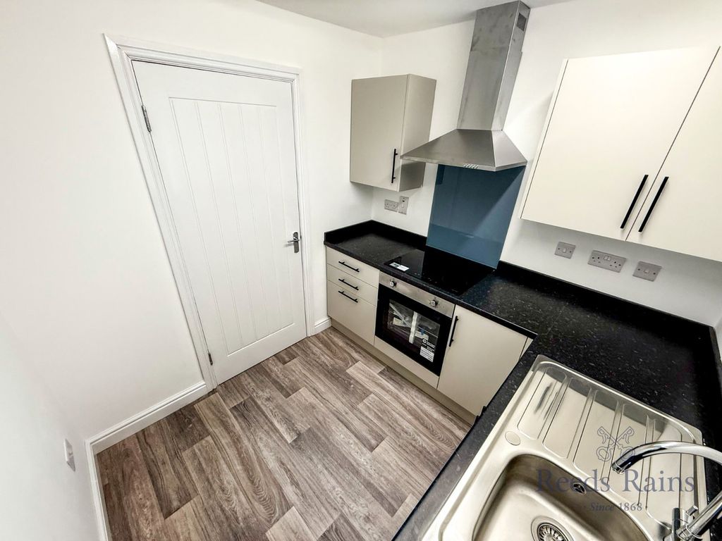 Property photo 2 of 14 Picture No. 06
