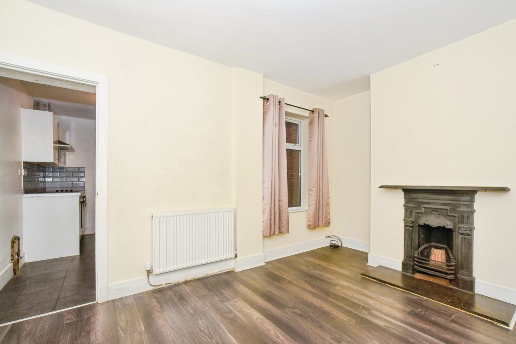 Property photo 3 of 23