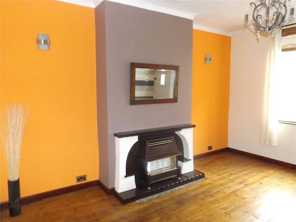 Property photo 2 of 7 Picture No. 10