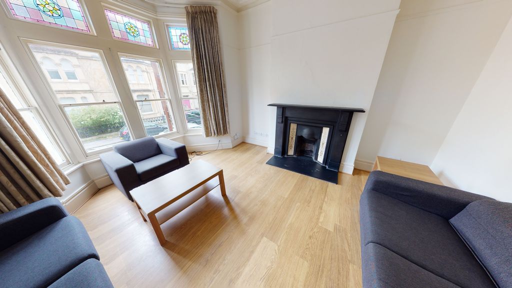 Property photo 3 of 15 26-Cotham-Vale-07022