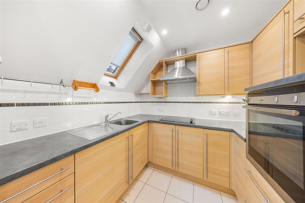 Property photo 3 of 16 Kitchen