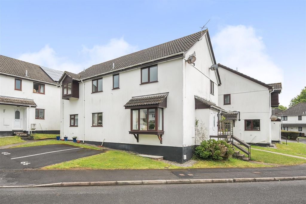 Property photo 1 of 16 Yeolland Front2.Jpg
