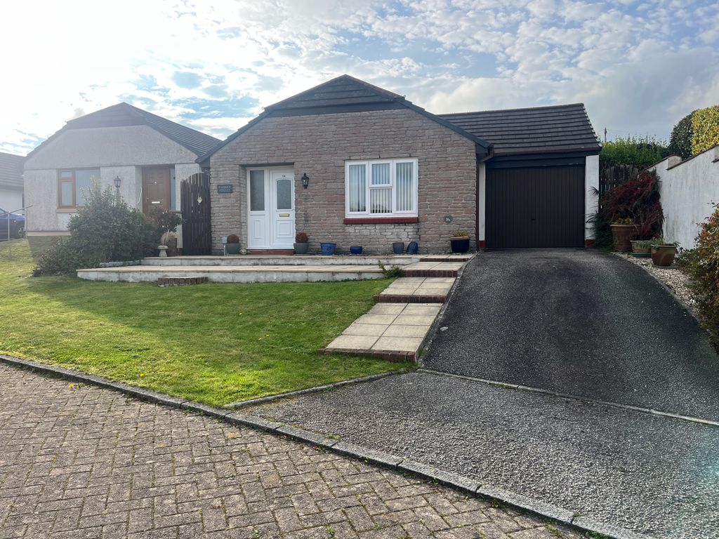 Property photo 2 of 21 Front View