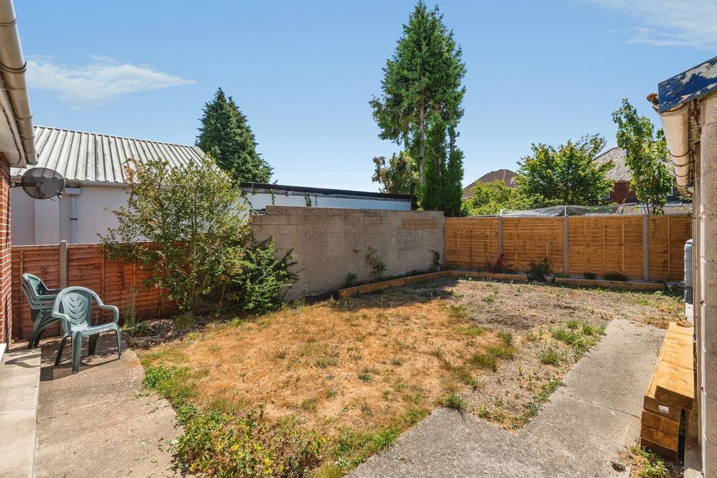 Property photo 2 of 16 Pbox-Img.Jpg
