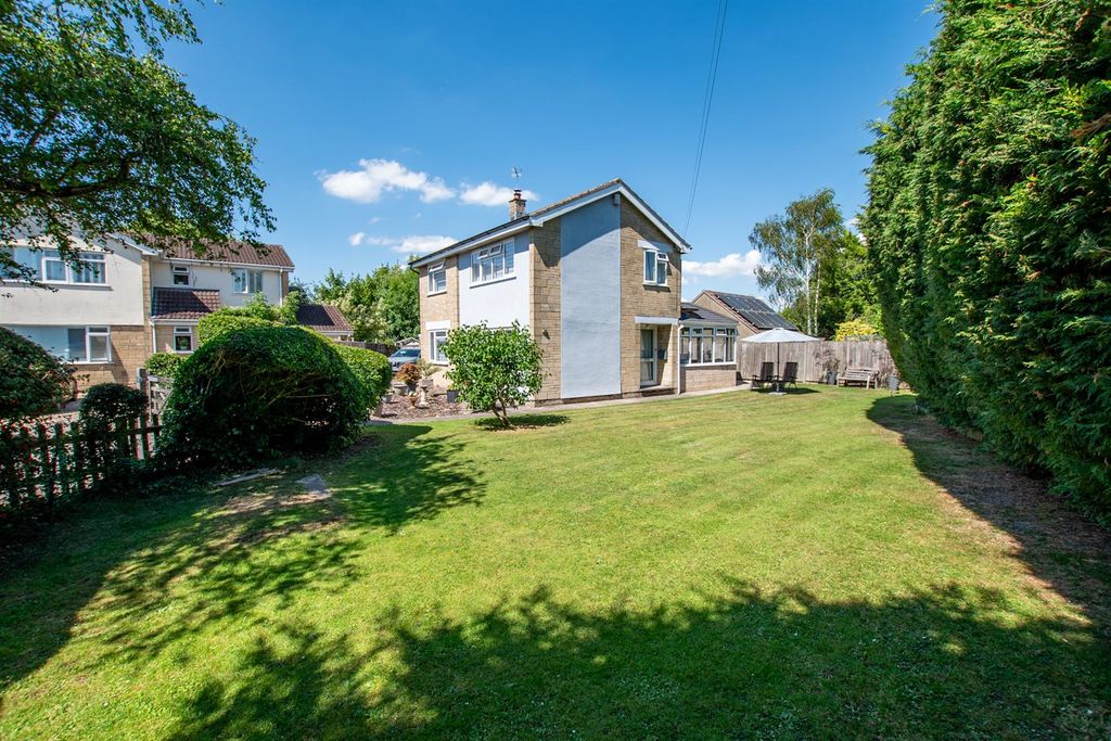 Property photo 1 of 19