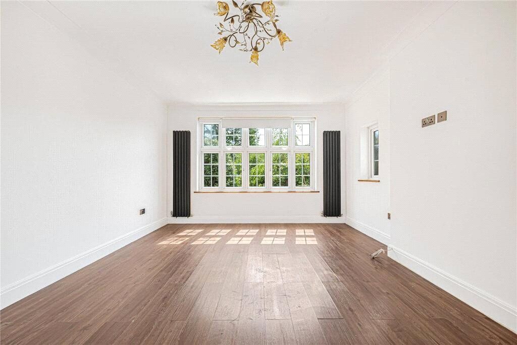 Property photo 2 of 16 Picture No. 32