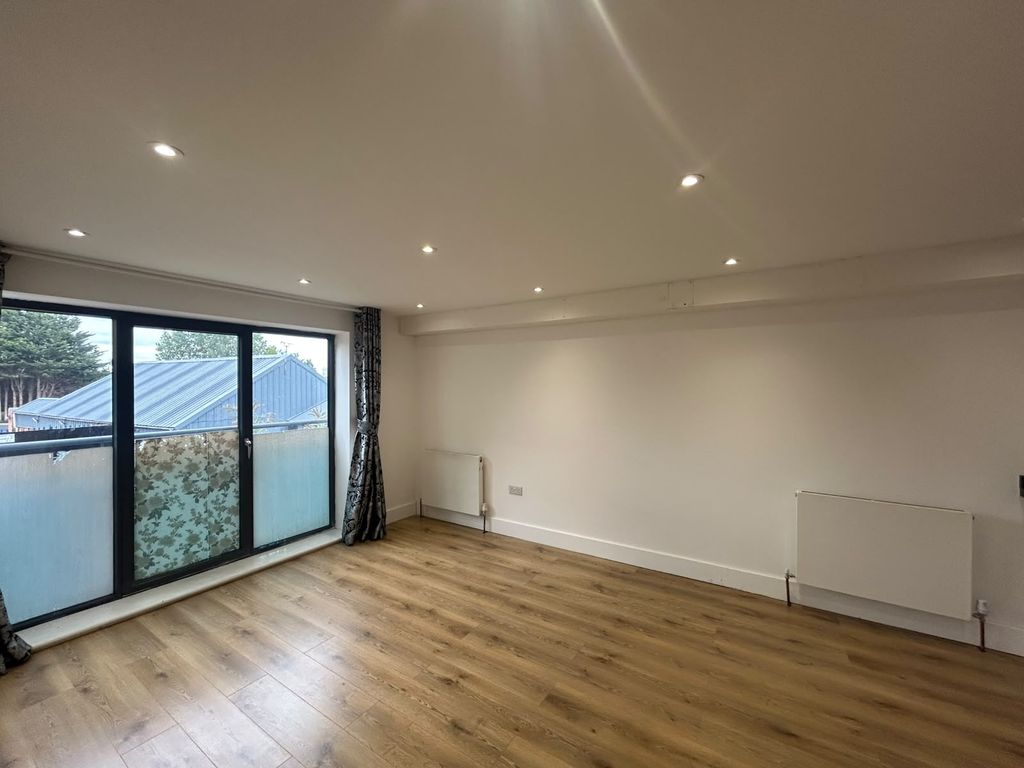 Property photo 3 of 8 Whatsapp Image 2026-08-18 At 18.53.00 (1)