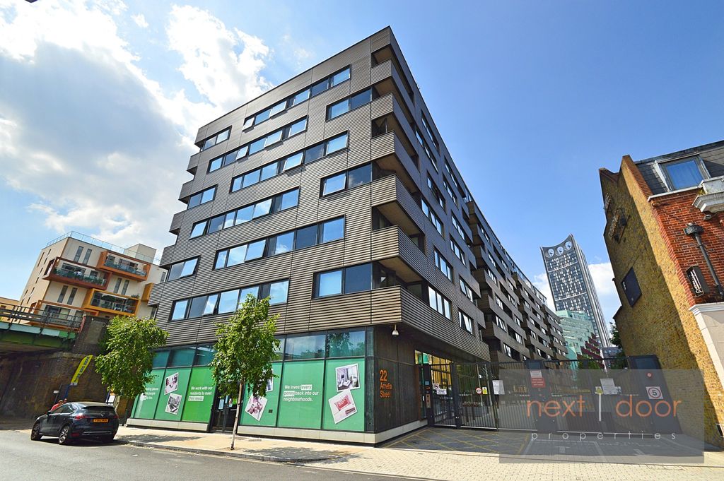 Property photo 2 of 23