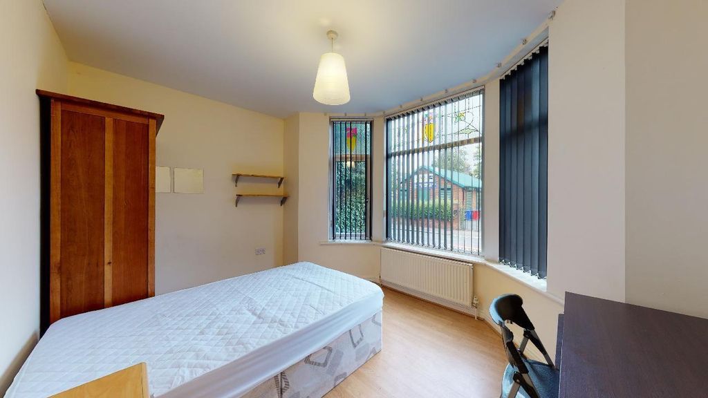 Property photo 3 of 22