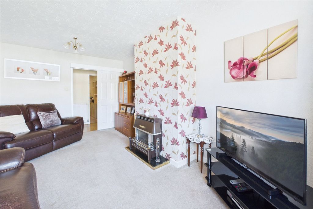 Property photo 3 of 20 Picture No. 21