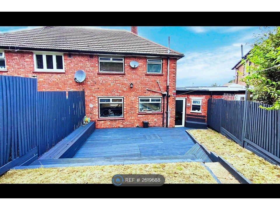 Property photo 3 of 27