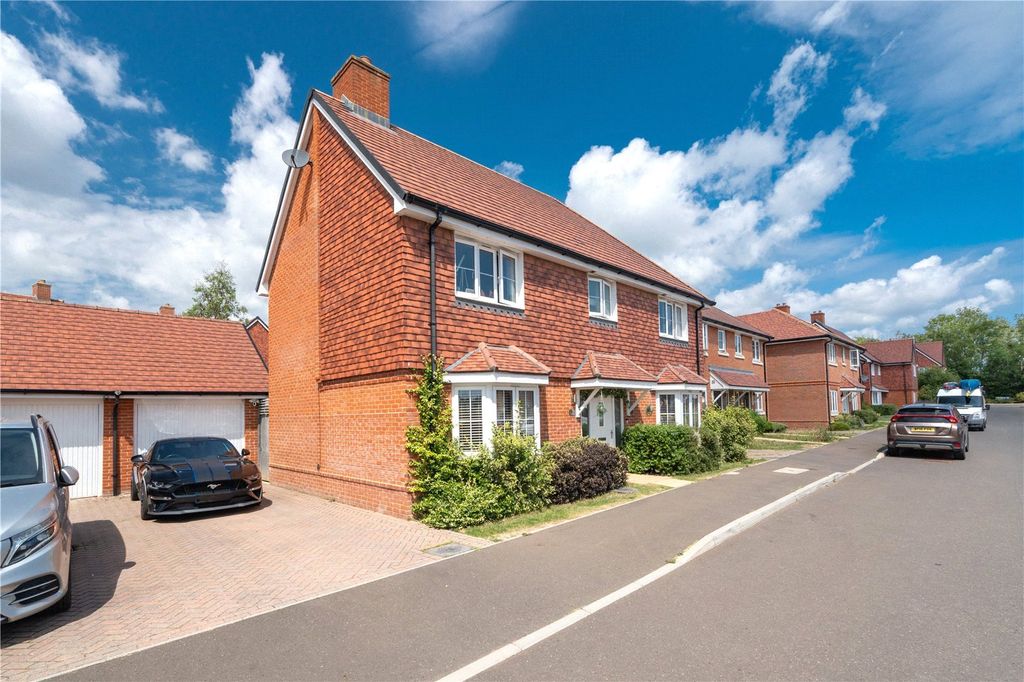 Property photo 1 of 37 Picture No. 68