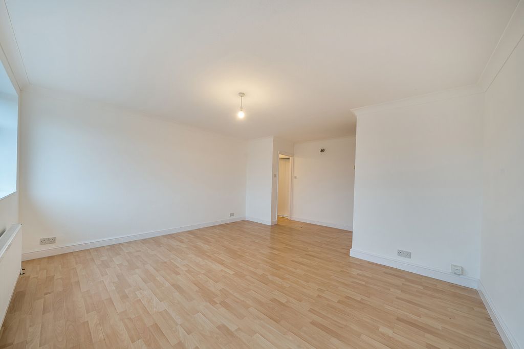 Property photo 3 of 21 1398110-14-69665A...