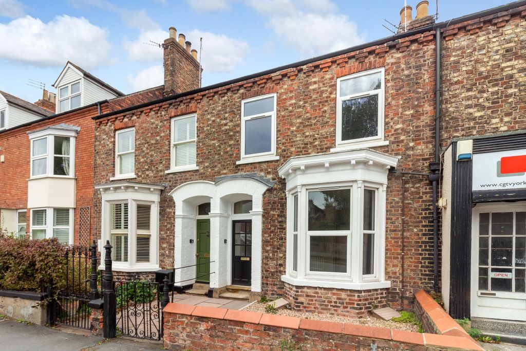 Property photo 2 of 13 Img_2702 3