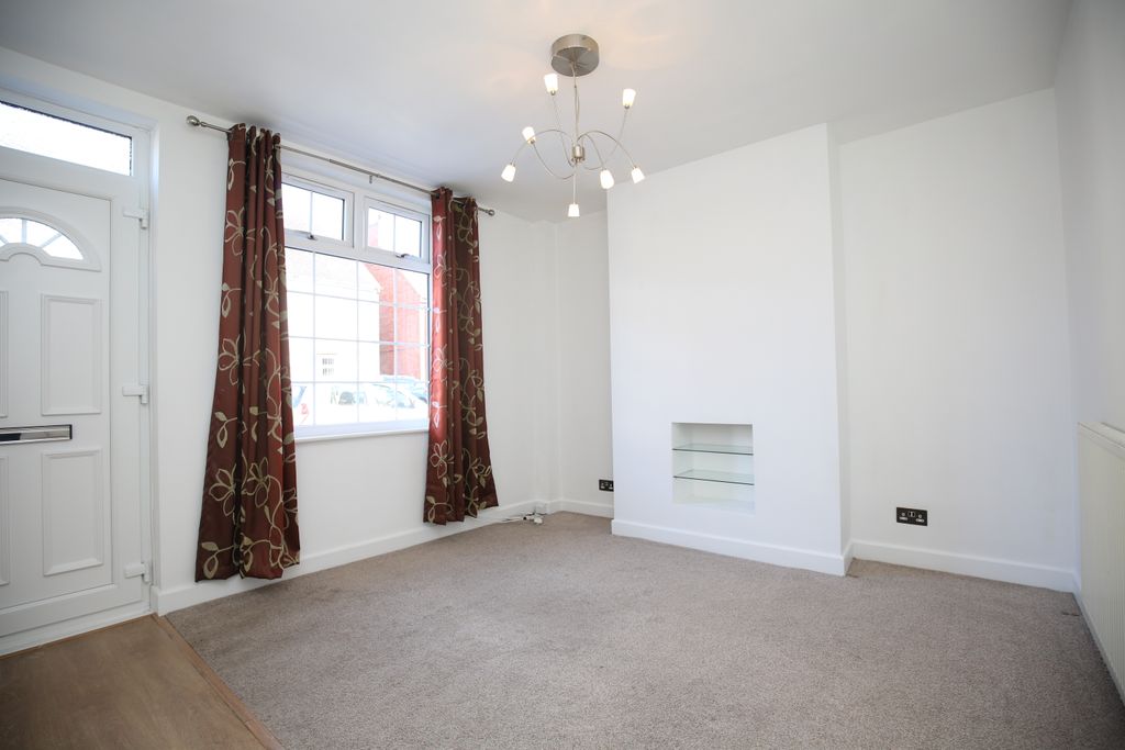 Property photo 2 of 16 4X8A9580