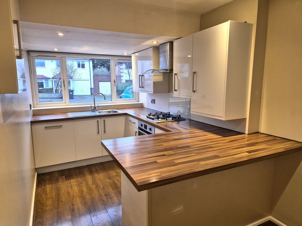 Property photo 2 of 13 Kitchen