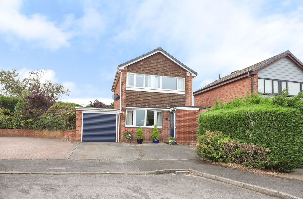 Property photo 1 of 24