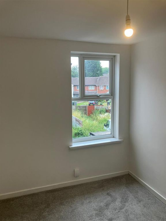 Property photo 1 of 10 46 Nine Elms Lane 1.Jpeg