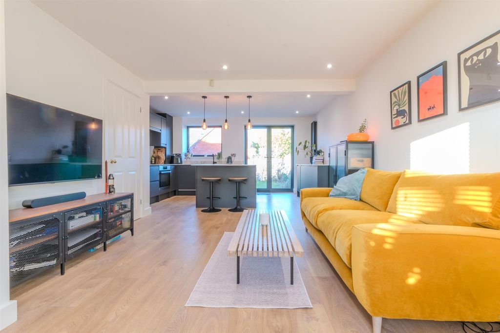 Property photo 2 of 12 Dsc_0072.Jpg