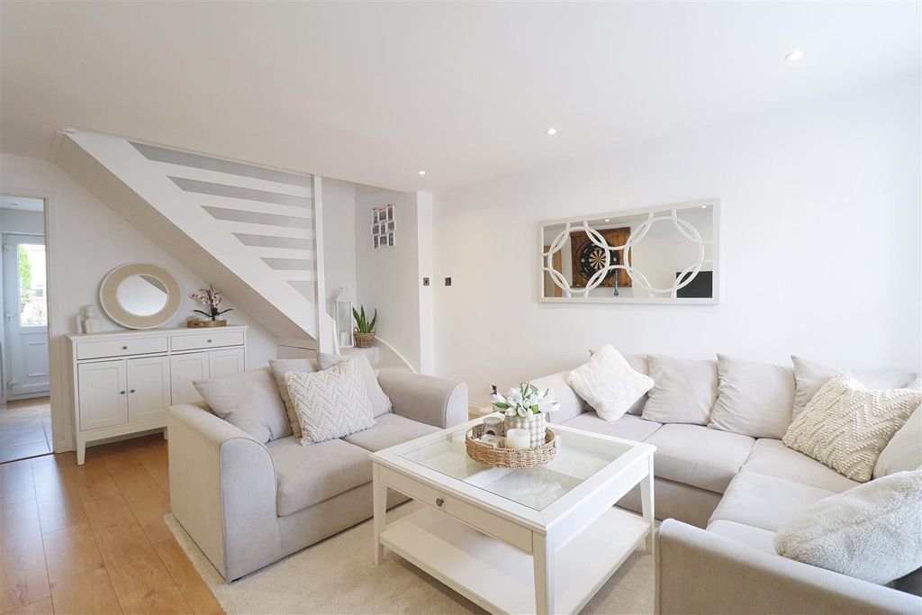 Property photo 2 of 10 Img_7258.Jpg