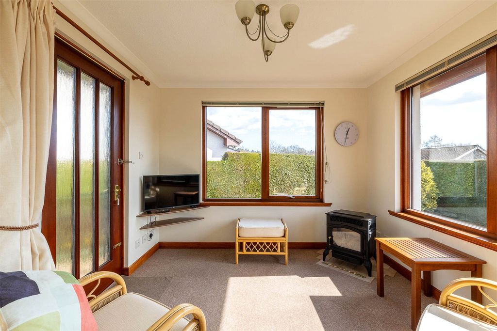 Property photo 3 of 25 Picture No. 51