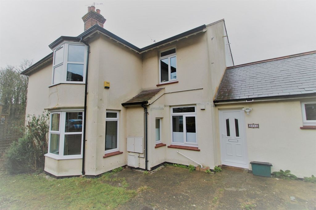 Property photo 1 of 10 Photo 11