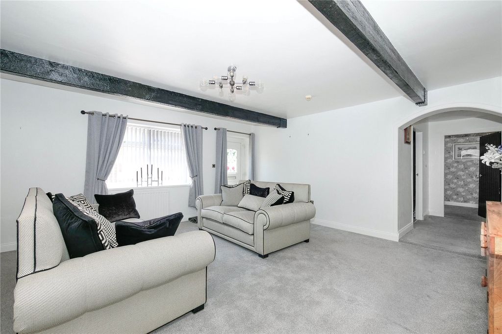 Property photo 1 of 12 Picture No. 05