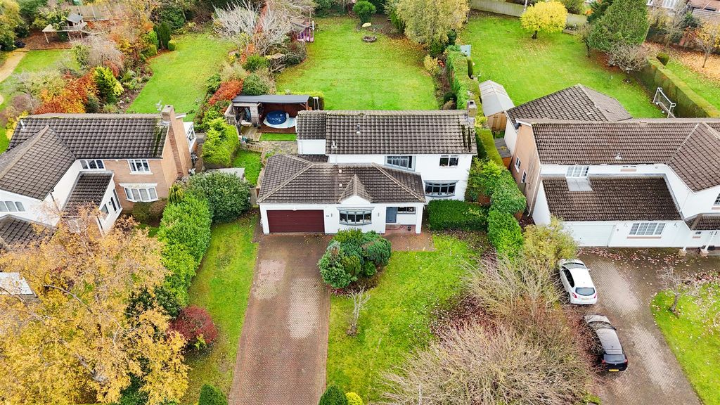 Property photo 2 of 26