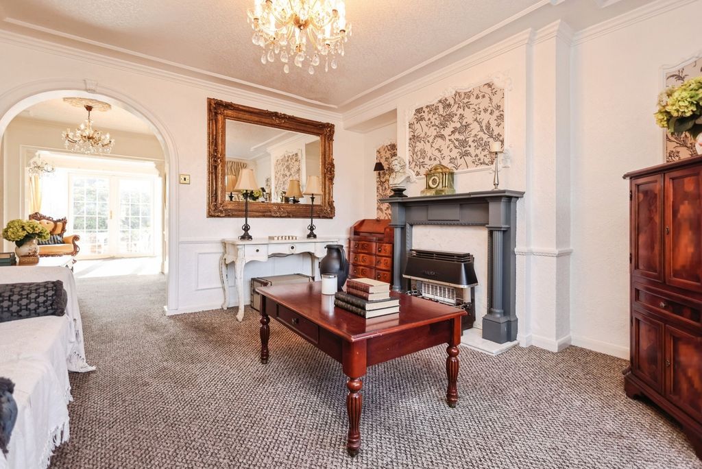 Property photo 2 of 21 Pbox-Img.Jpg