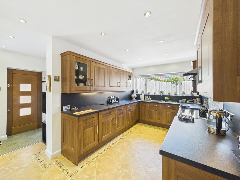 Property photo 2 of 24 Picture No. 06