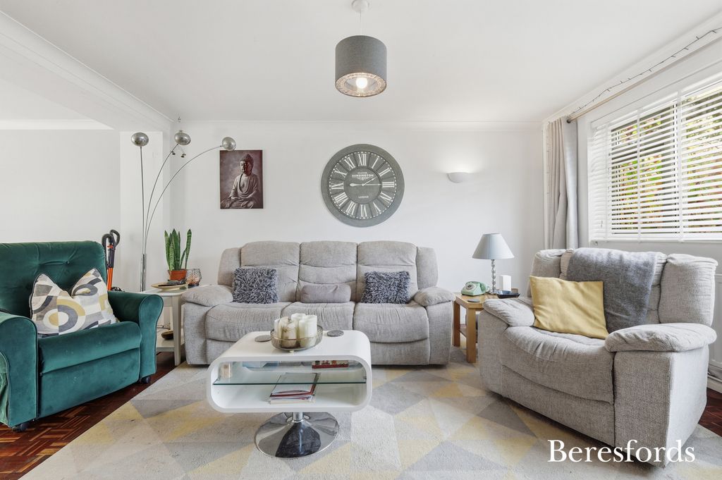 Property photo 2 of 25 Picture No. 24