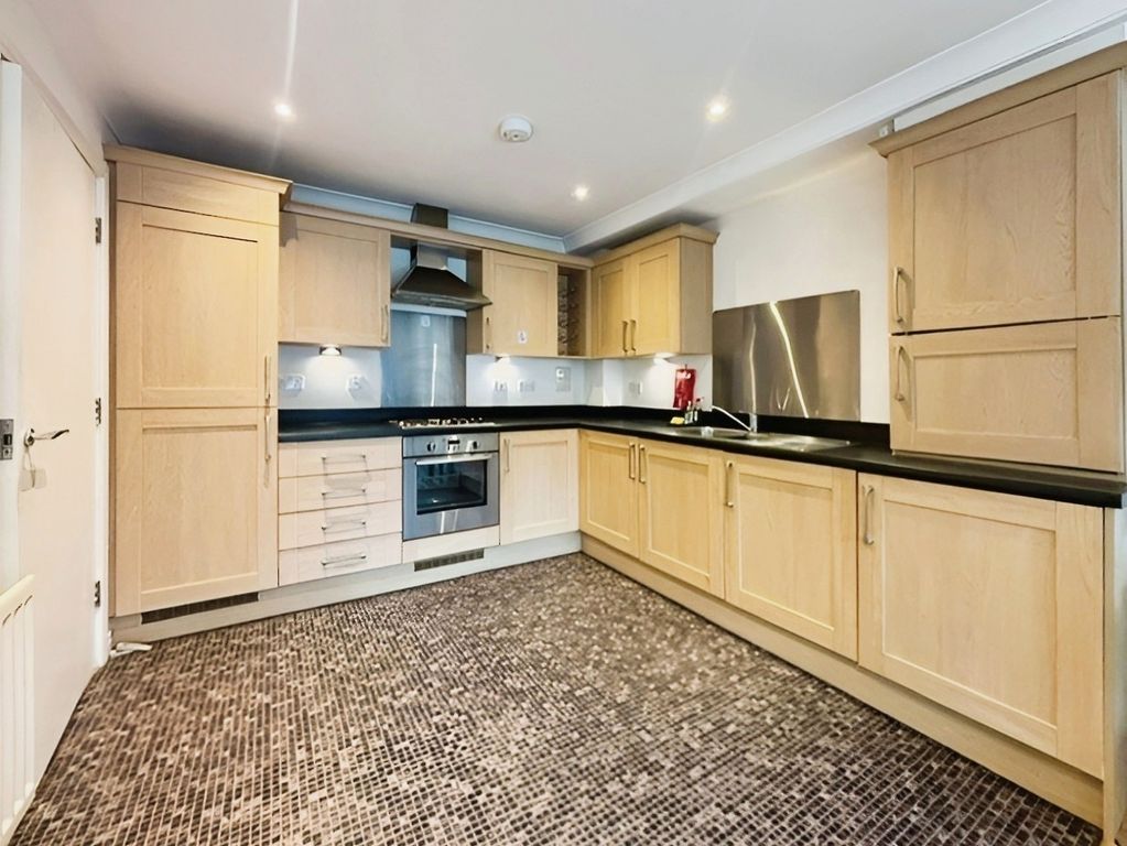 Property photo 2 of 11 412B2753-Kitchen