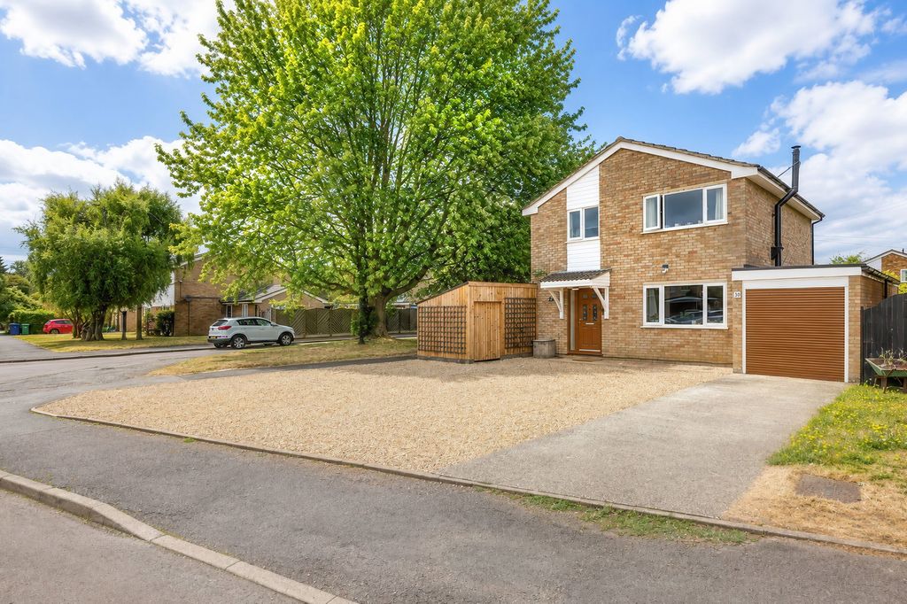 Property photo 1 of 12