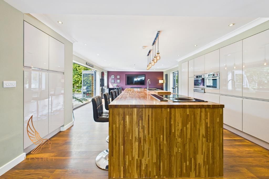 Property photo 3 of 46 6.Png