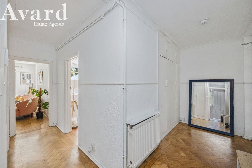 Property photo 2 of 21 19.Jpeg