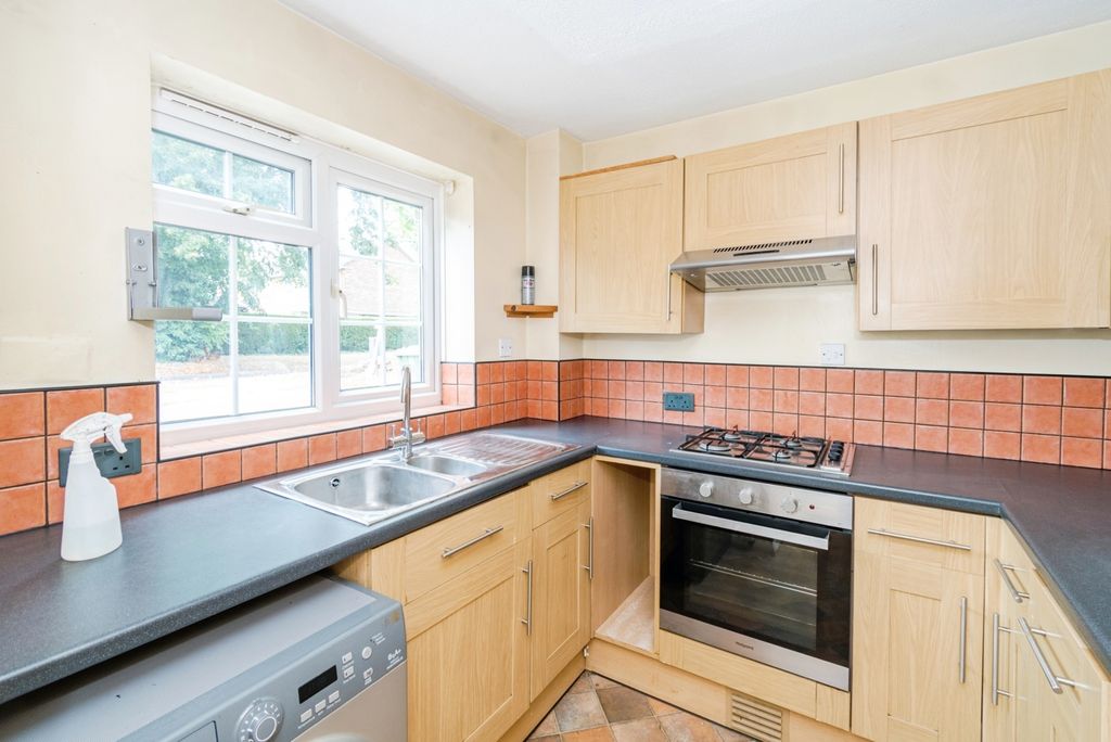 Property photo 2 of 16 Photo