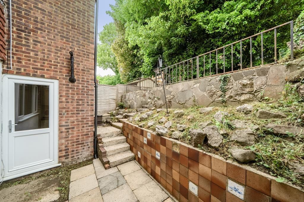 Property photo 3 of 19 Garden