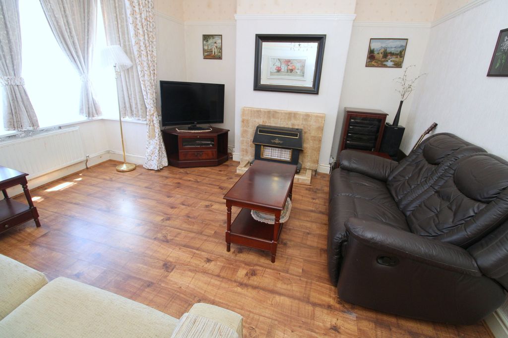 Additional image 4 of 4 bed terraced house for salePalace Avenue, Rhyl LL18