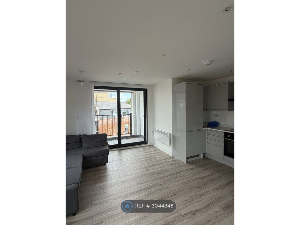 Property photo 2 of 9
