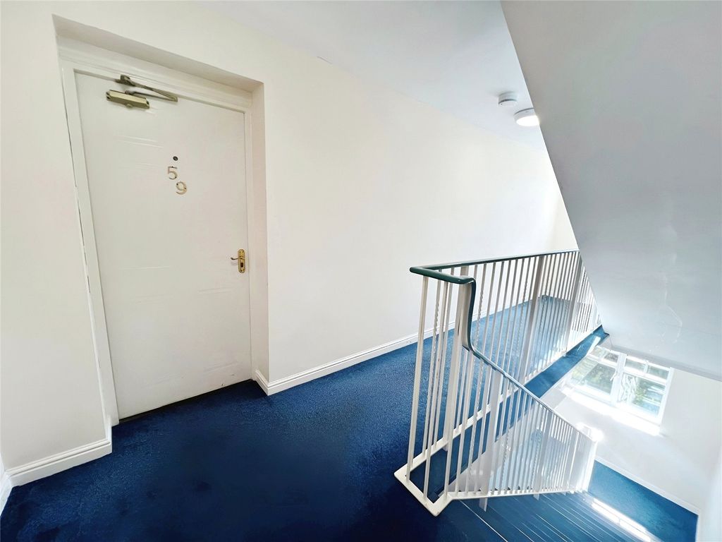 Property photo 3 of 13 Entrance