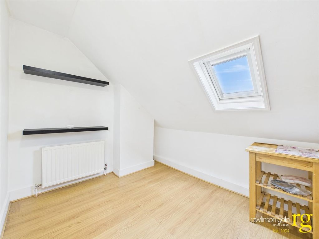 Property photo 2 of 7 Cam02900G0-Pr0222-Still007.Jpg