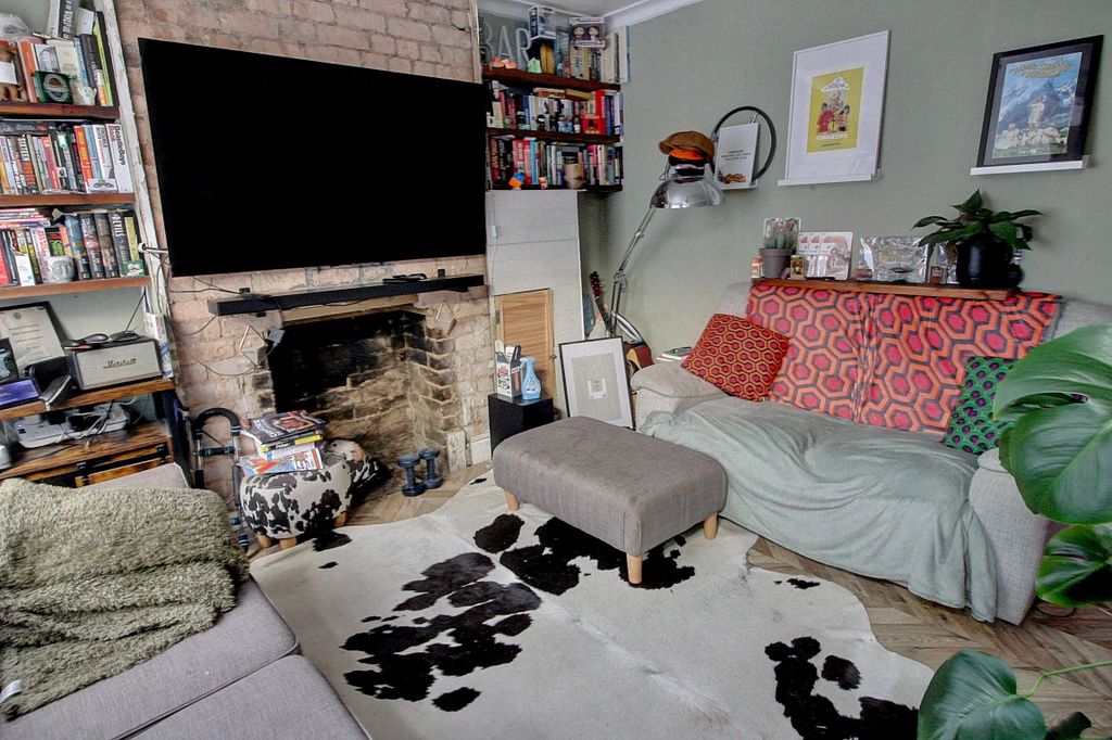 Property photo 2 of 7 Img_3881_2_3