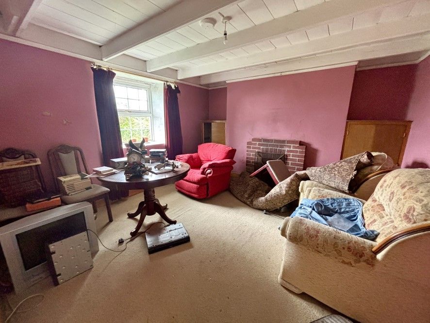 Property photo 3 of 14