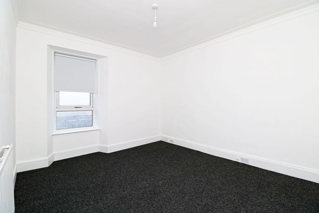 Property photo 3 of 8 Photo 3