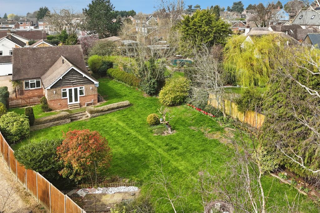 Property photo 1 of 18