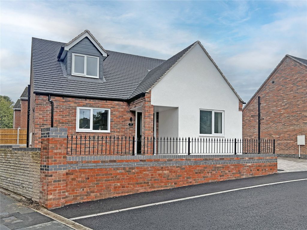 Property photo 1 of 18 Picture No. 02