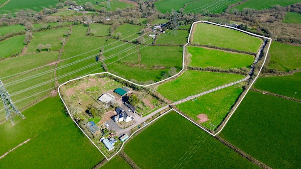 Property photo 1 of 30