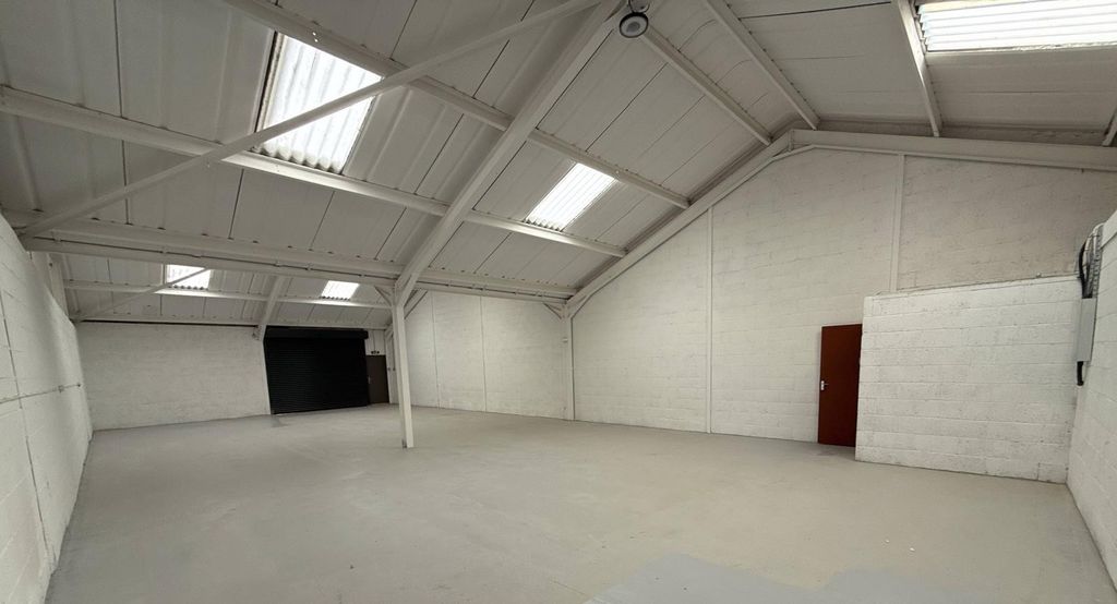 Property photo 1 of 2